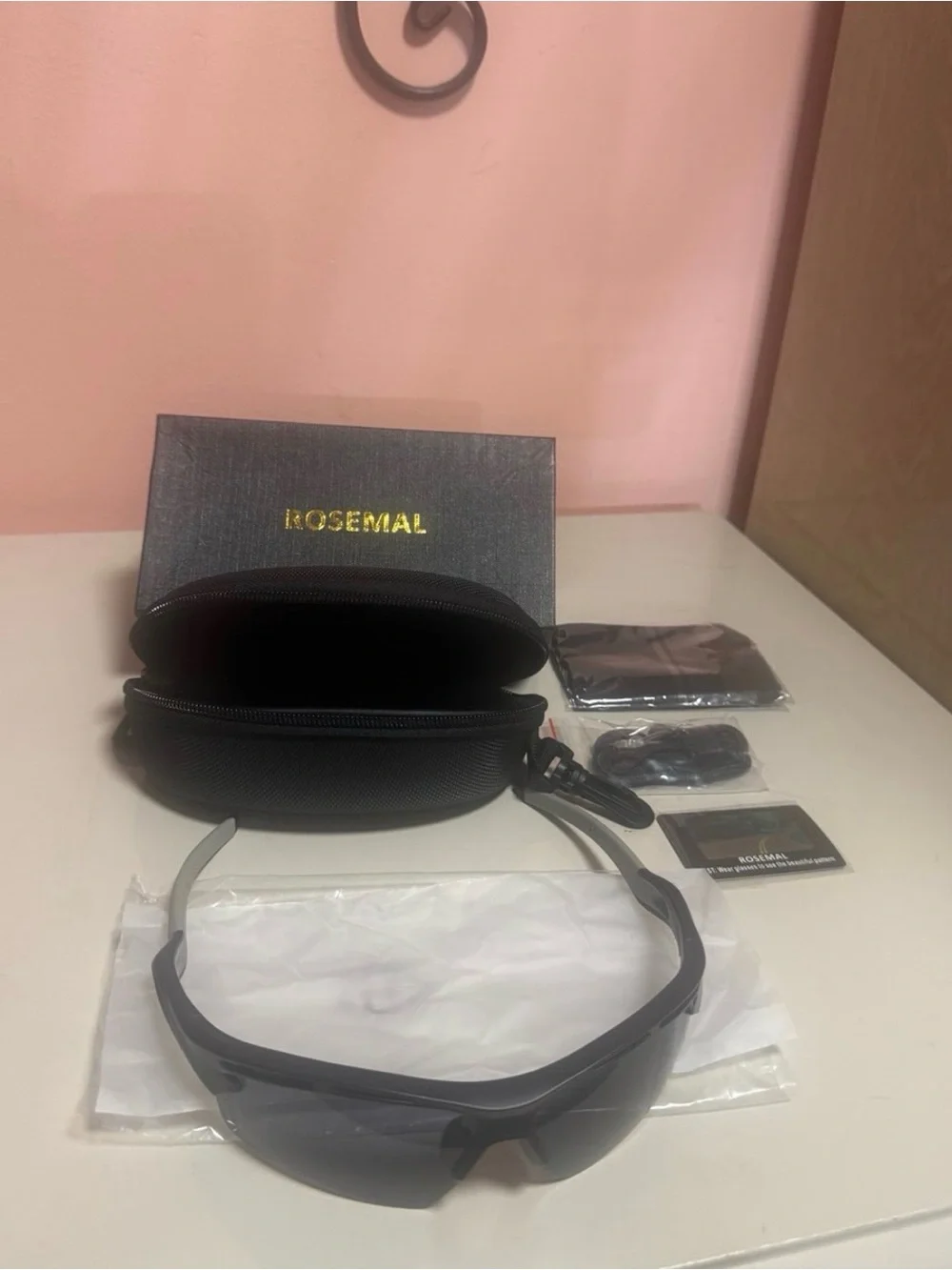 ROSEMAL unisex Wraparound Full Rim Sunglasses Black Plastic Frame Gray Lenses